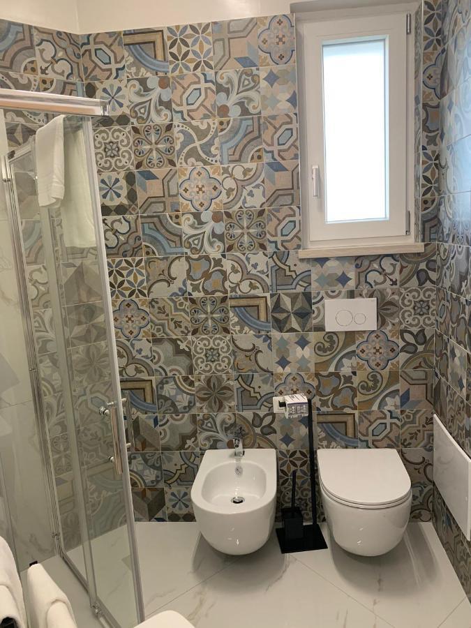 Nautilus Room&Apartment Полиньяно-а-Маре Экстерьер фото